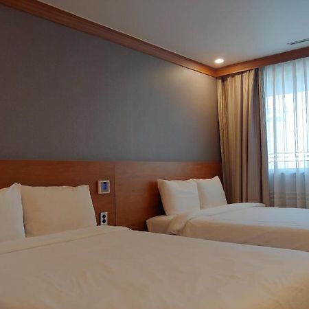 Dawn Beach Hotel Busan Exterior photo